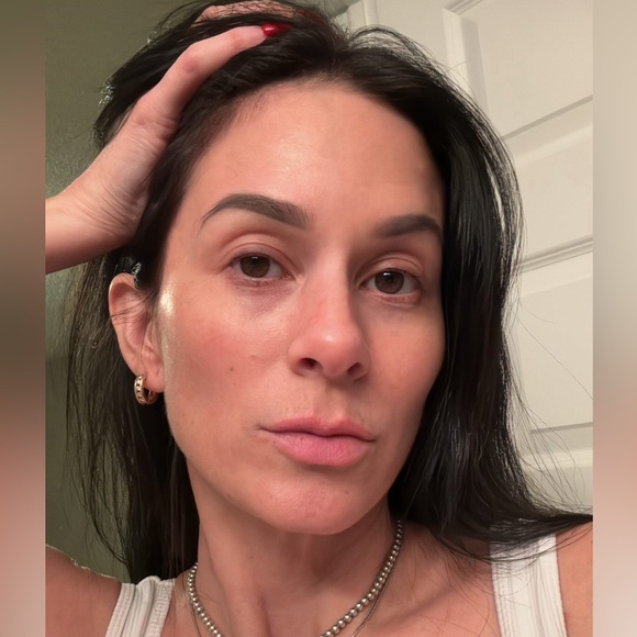 Meet your Posher, Andrea - Picture 1 of 1